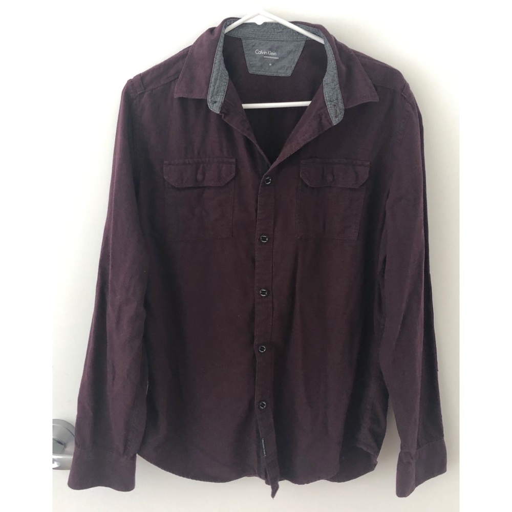 Burgundy red button down shirt Calvin Klein M